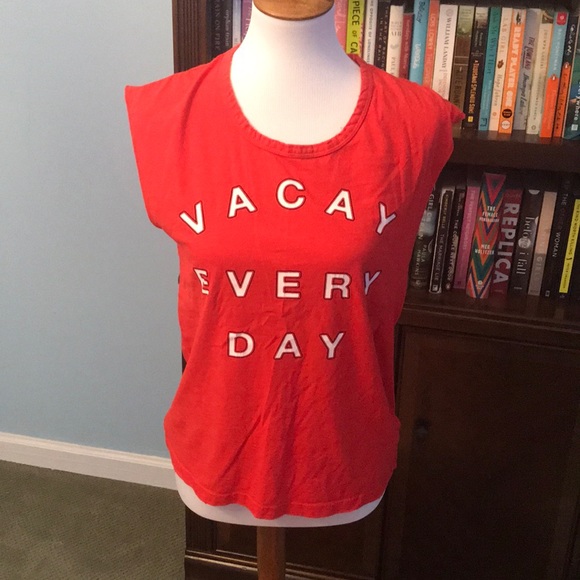 Sundry Tops - Sundry Size 1 “vacay every day” muscle tee - EUC